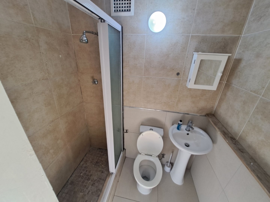 4 Bedroom Property for Sale in Lansdowne Western Cape